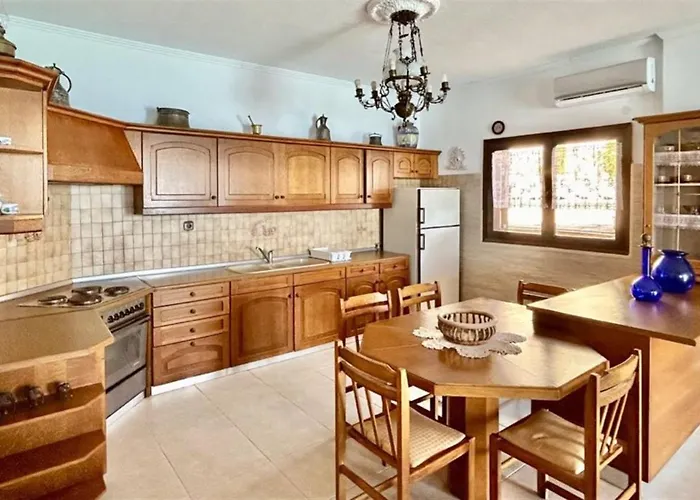 Irini Traditional House *